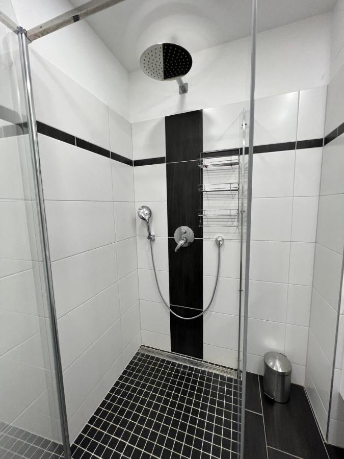 Monterey Apartment Vienna Exterior photo